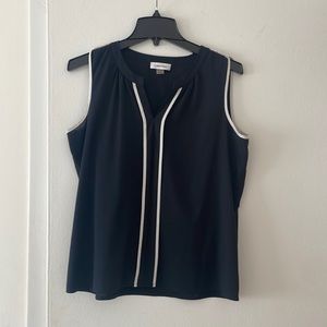 Calvin Klein Navy Blouse with White Lining - Size M
